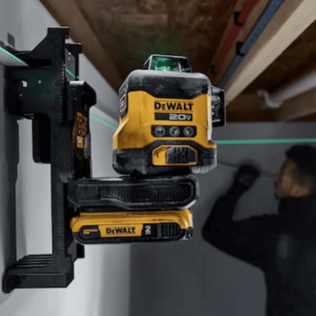 Nivel Láser 3x360° DEWALT DCLE34031B 20V – Haz Verde Total y Precisión Profesional en Todo el Entorno