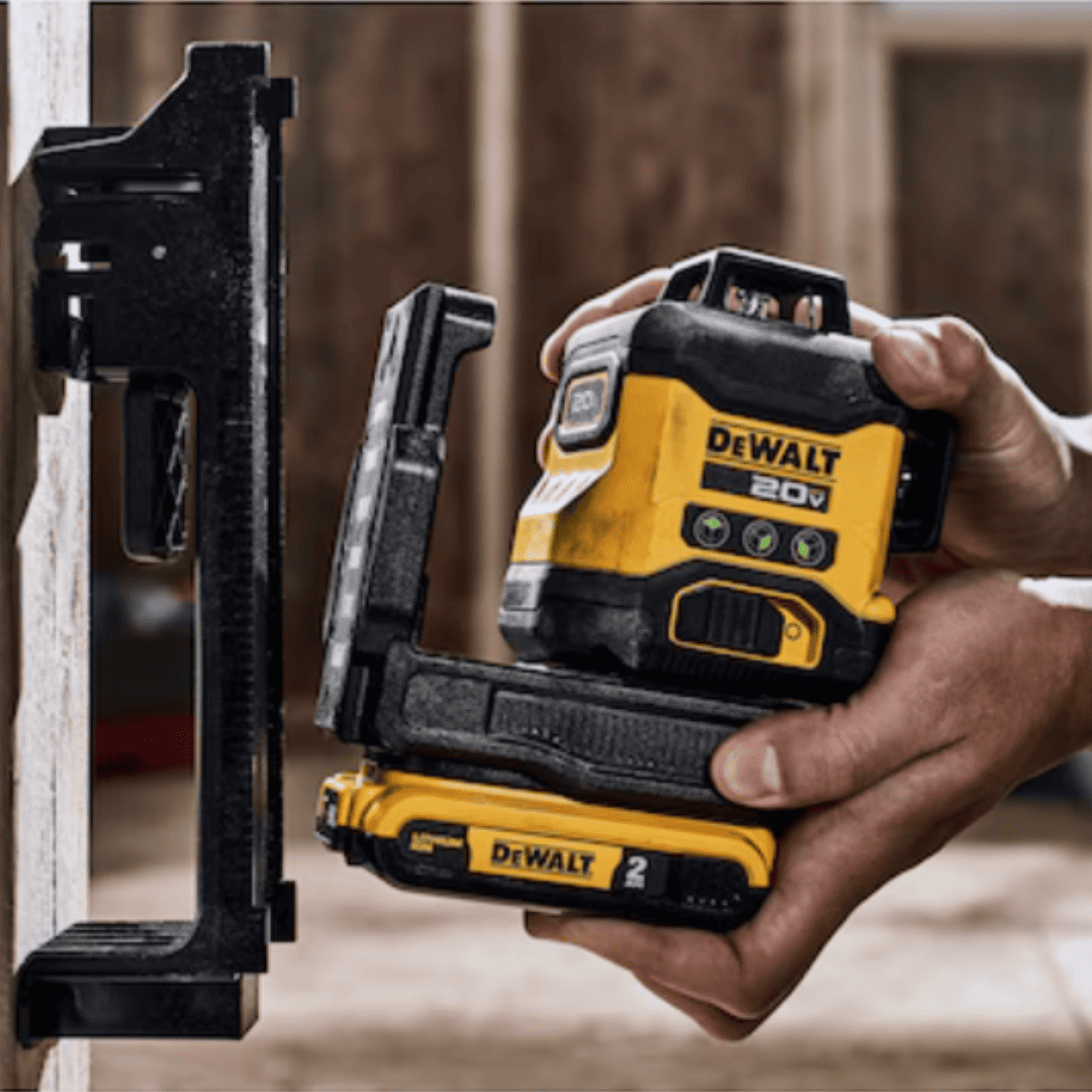 Nivel Láser 3x360° DEWALT DCLE34031B 20V – Haz Verde Total y Precisión Profesional en Todo el Entorno
