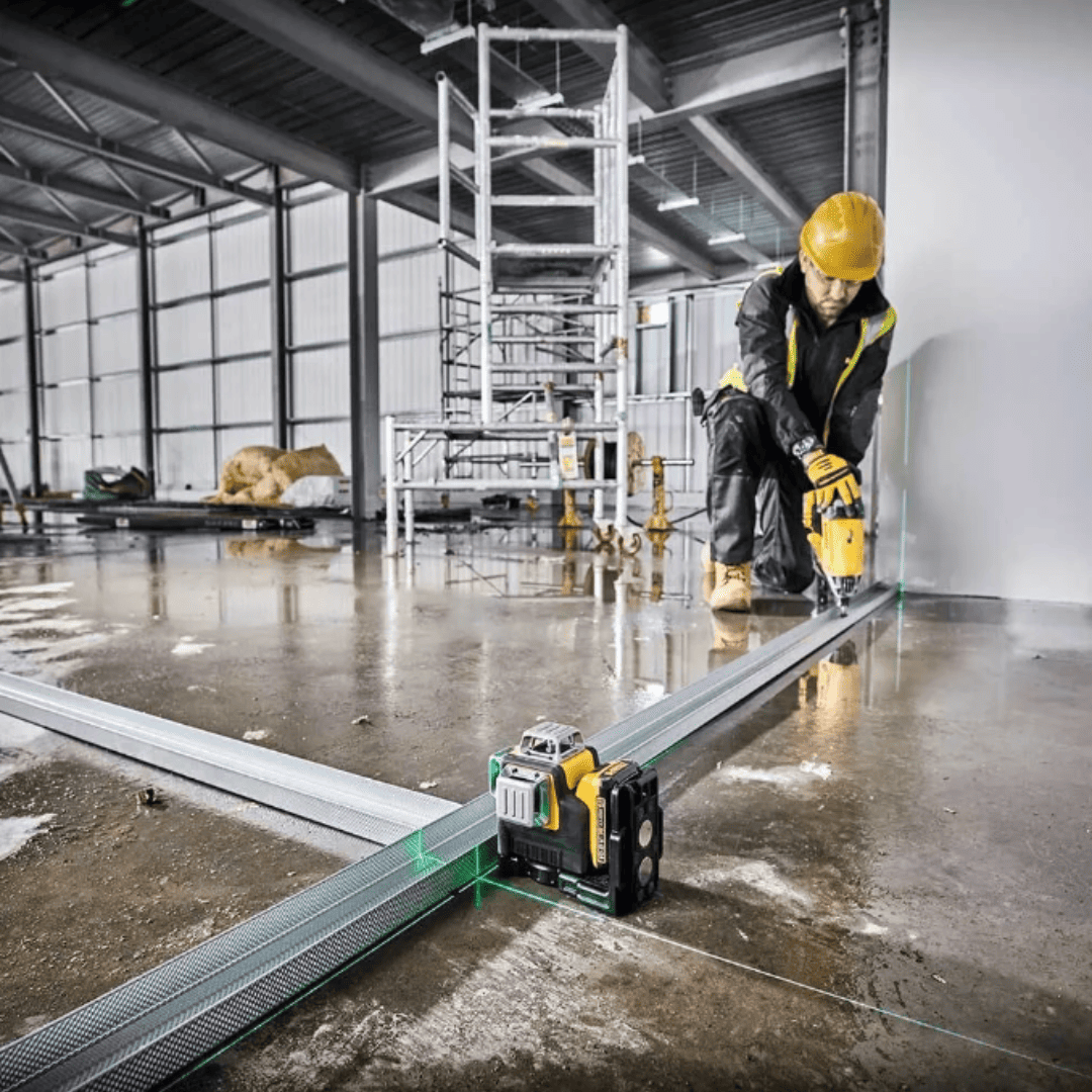 Nivel Láser 360° 12V DEWALT DCE089D1G-QW – Alta Precisión Industrial con Kit Completo y Luz Verde de Largo Alcance