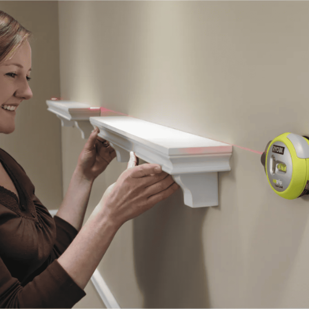 Nivel Láser Compacto Ryobi ELL1002 Air Grip – Precisión en Azulejos, Estantes y Más sin Usar Clavos