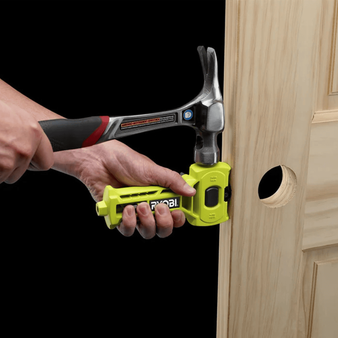 Kit de Instalación de Cerraduras RYOBI A99LM2 – Precisión Rápida para Cerrojos y Chapas Bola