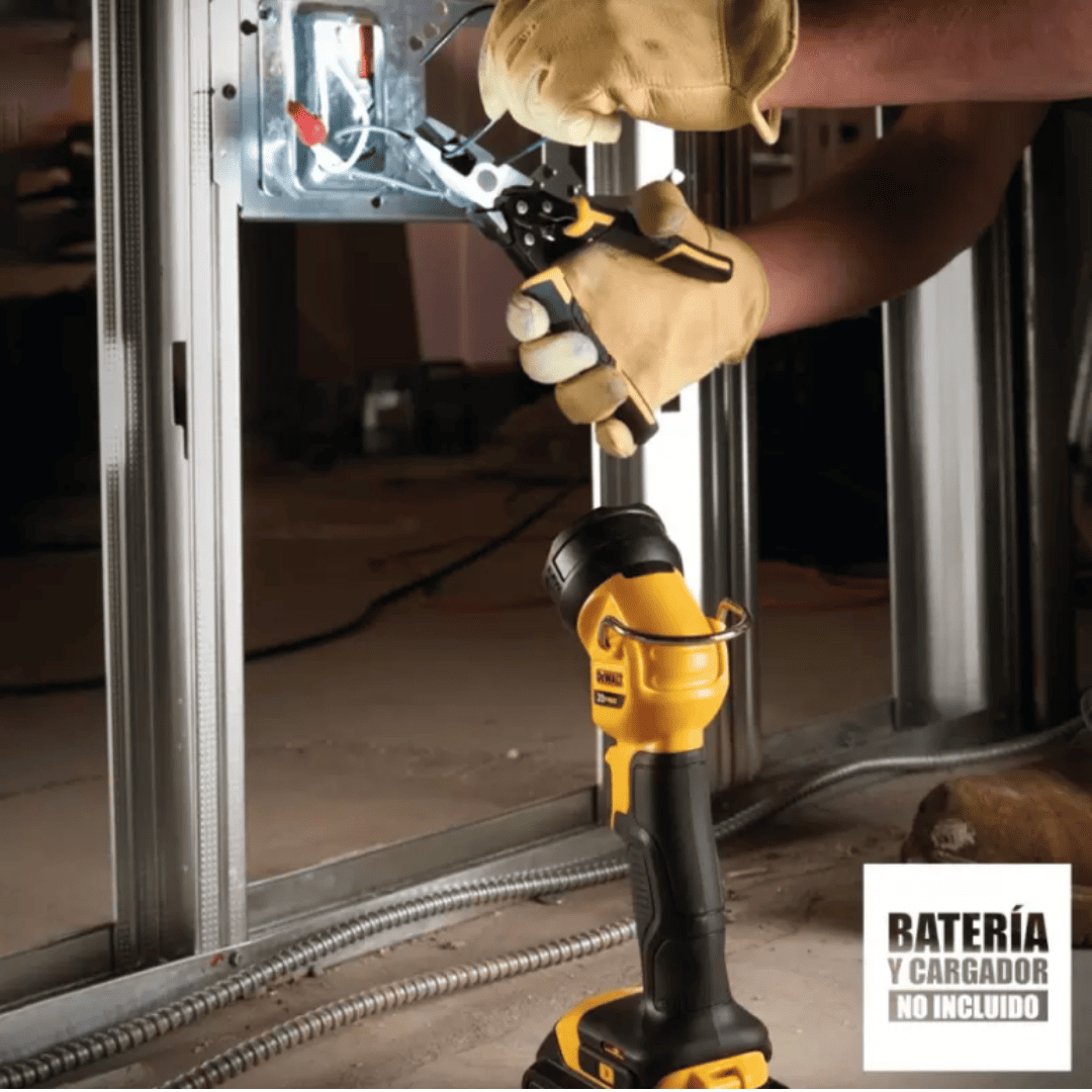 Linterna de Trabajo LED Dewalt DCL040 20V MAX – Iluminación Precisa en Cada Rincón