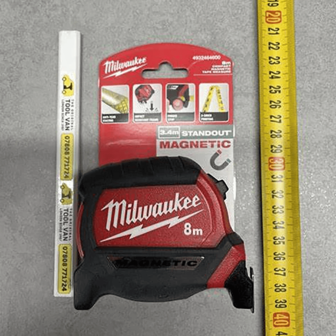 Cinta Métrica Magnética Milwaukee 8 m – Precisión Industrial y Diseño Ergonómico