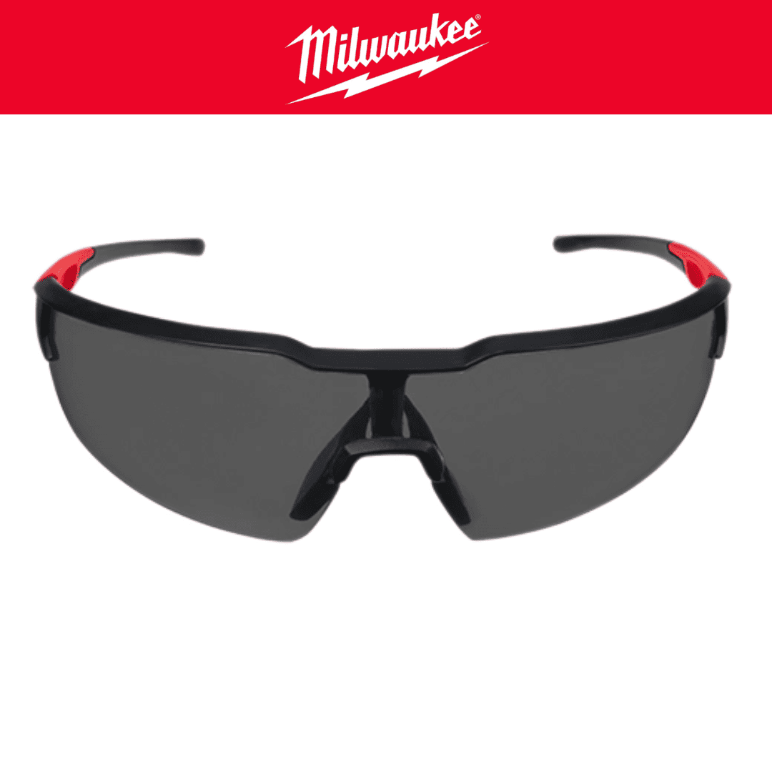 Gafas de Seguridad Ahumadas MILWAUKEE 48-73-2005A – Protección y Comodidad en Cada Trabajo