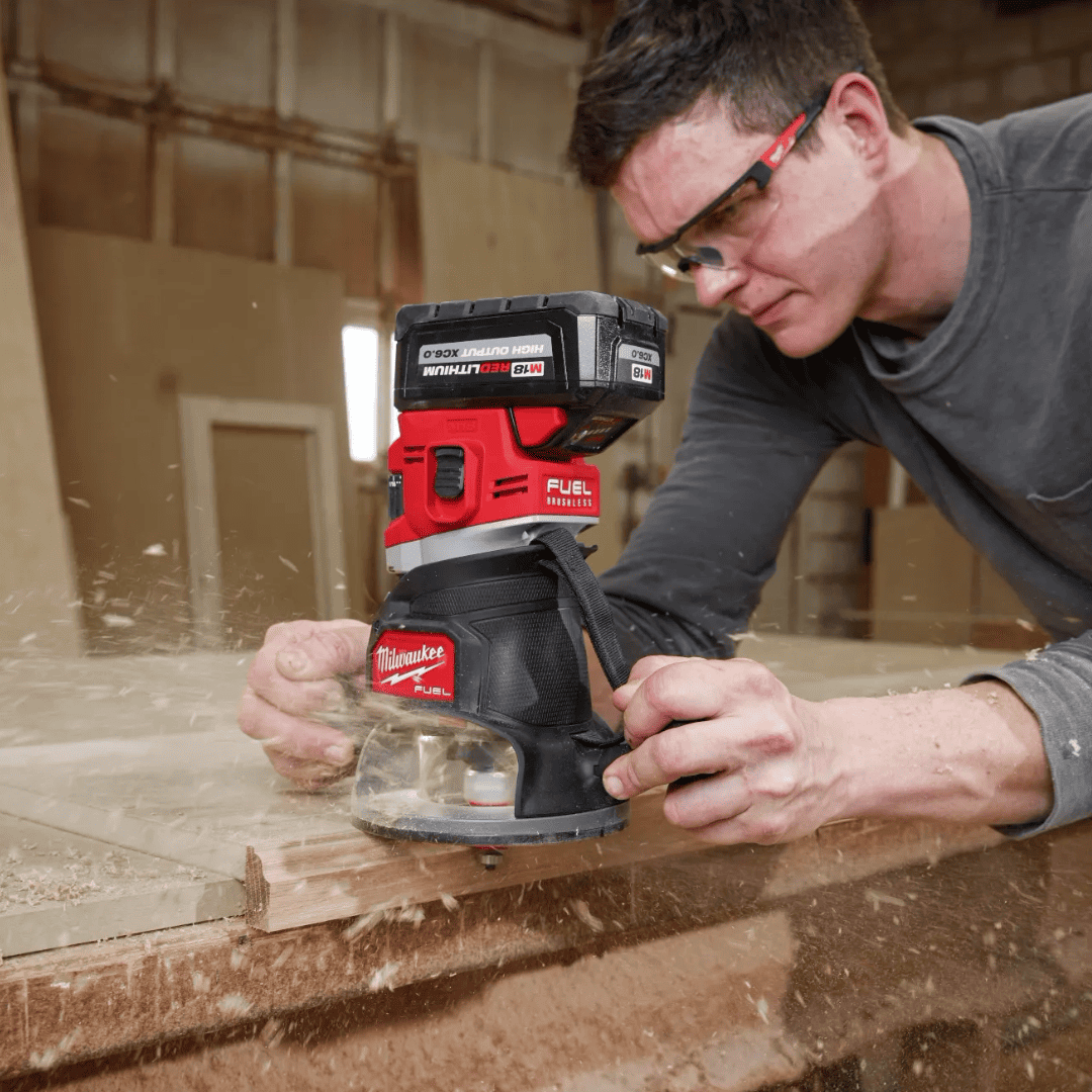 Ruteadora de 1/2” M18 FUEL™ MILWAUKEE 2838-20 – Potencia 2.25HP y Control Profesional