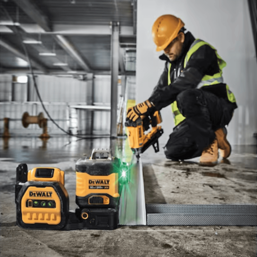 NIVEL LÁSER DEWALT DCLE34030GB - COD:100749