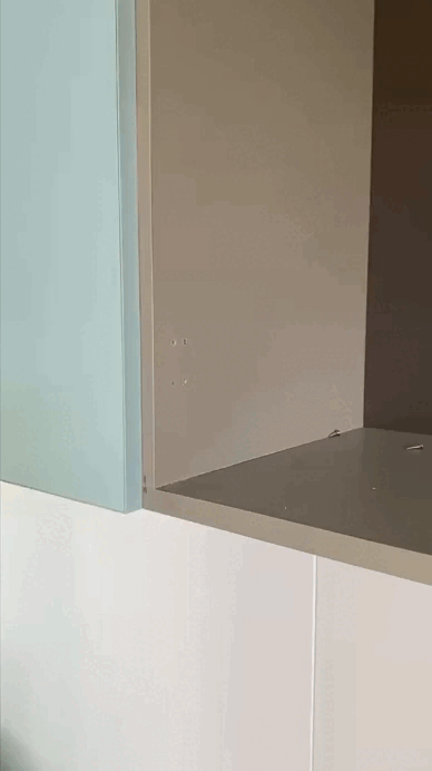 Soporte Regulable para Montaje de Puertas de Muebles - ABS