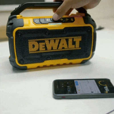 Parlante Altavoz Dewalt DCR010 12V/20V MAX – Sonido Potente con Conexión Inalámbrica