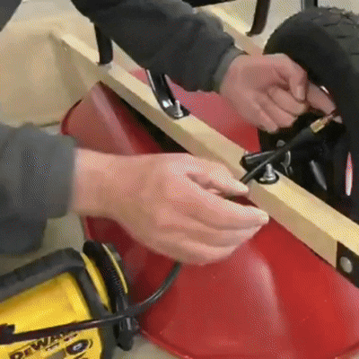 Inflador Portátil DEWALT DCC020IB 20V – Precisión Digital y Potencia en Cualquier Lugar