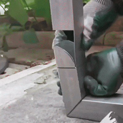 Escuadra Tipo 3D en Acero Inoxidable – Modelos “S” y “XL”