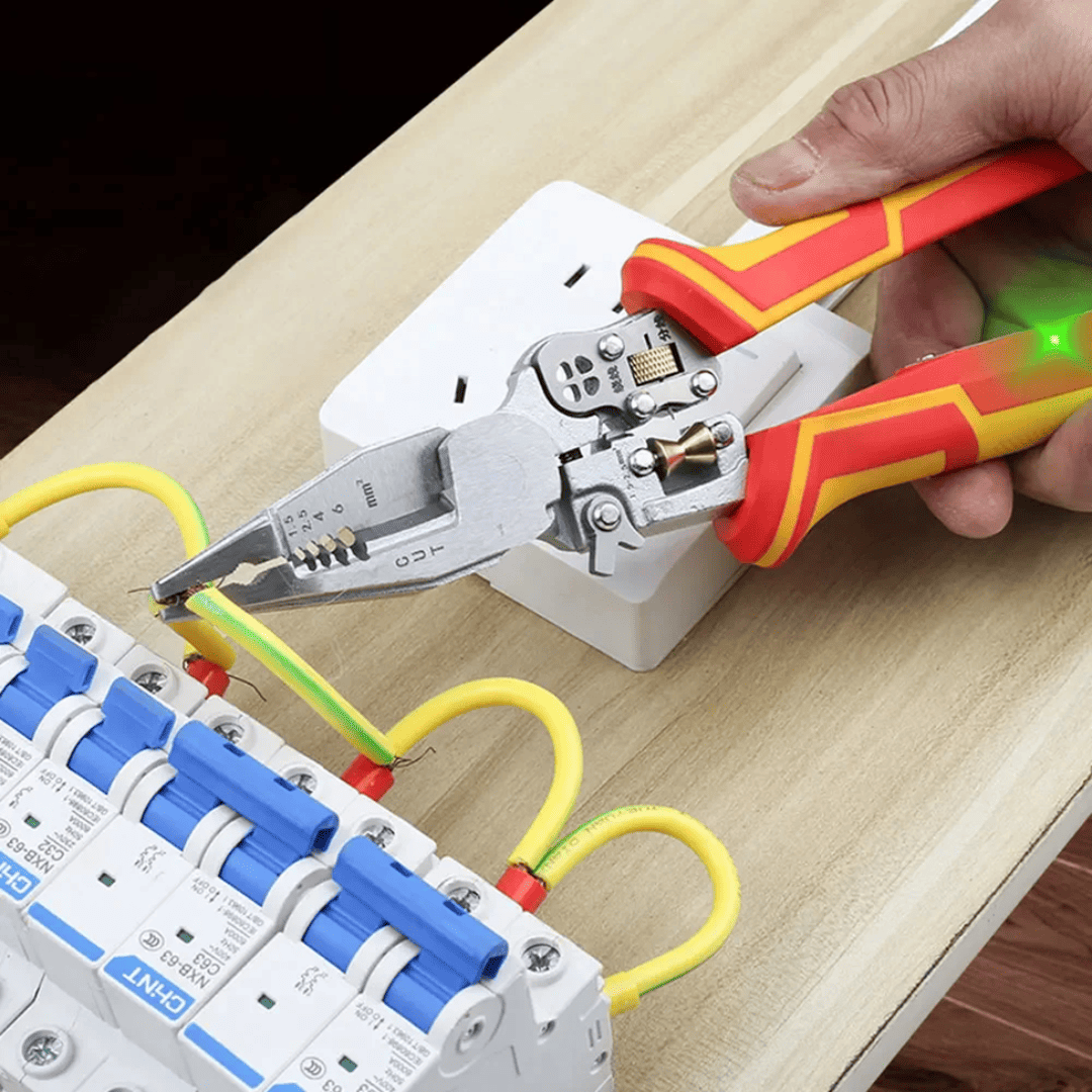 Alicate Dieléctrico 9 en 1 Multifuncional – Precisión y Seguridad para Electricistas