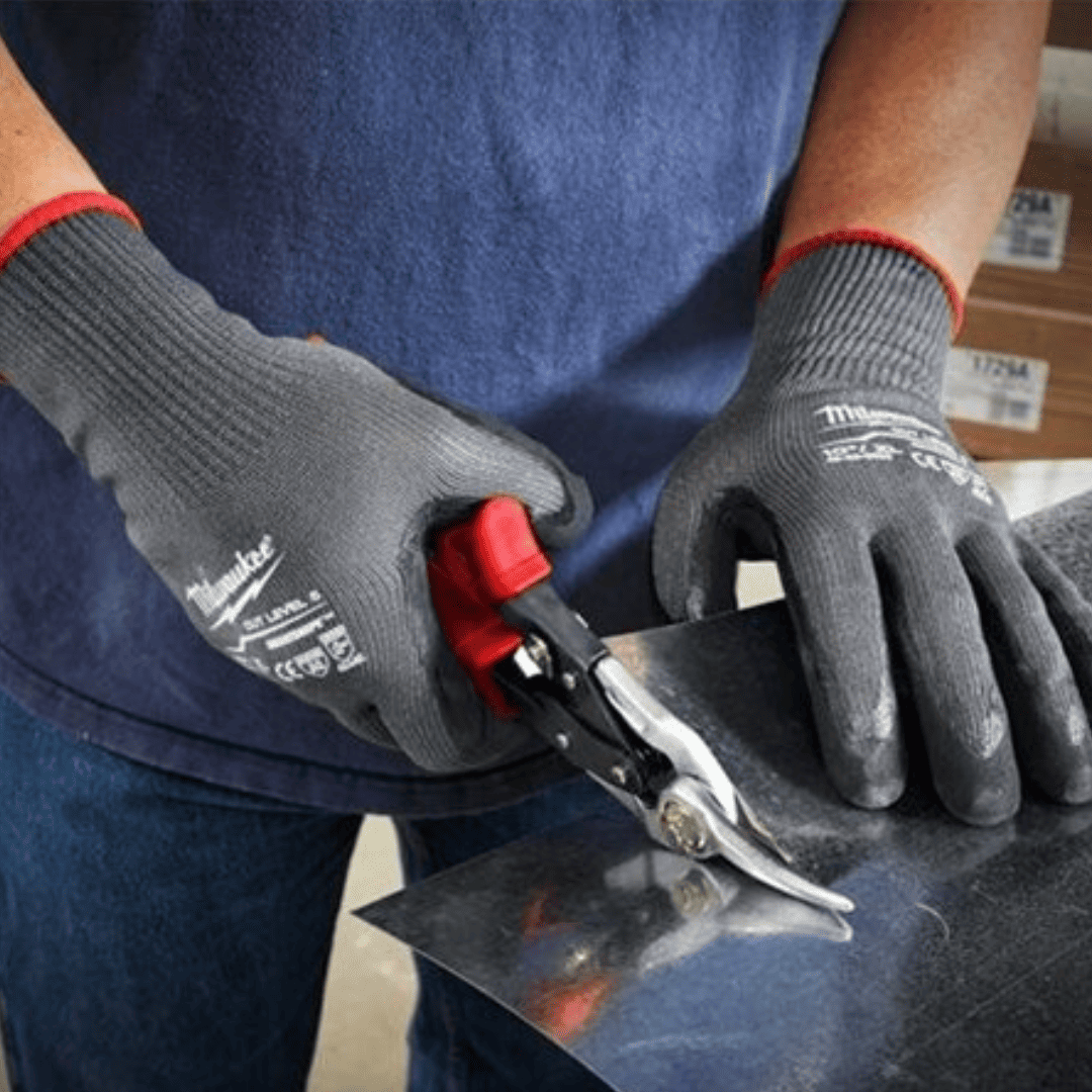 Guantes Anti-Cortes Nivel 5 bañados en Nitrilo M – MILWAUKEE 48-73-8651