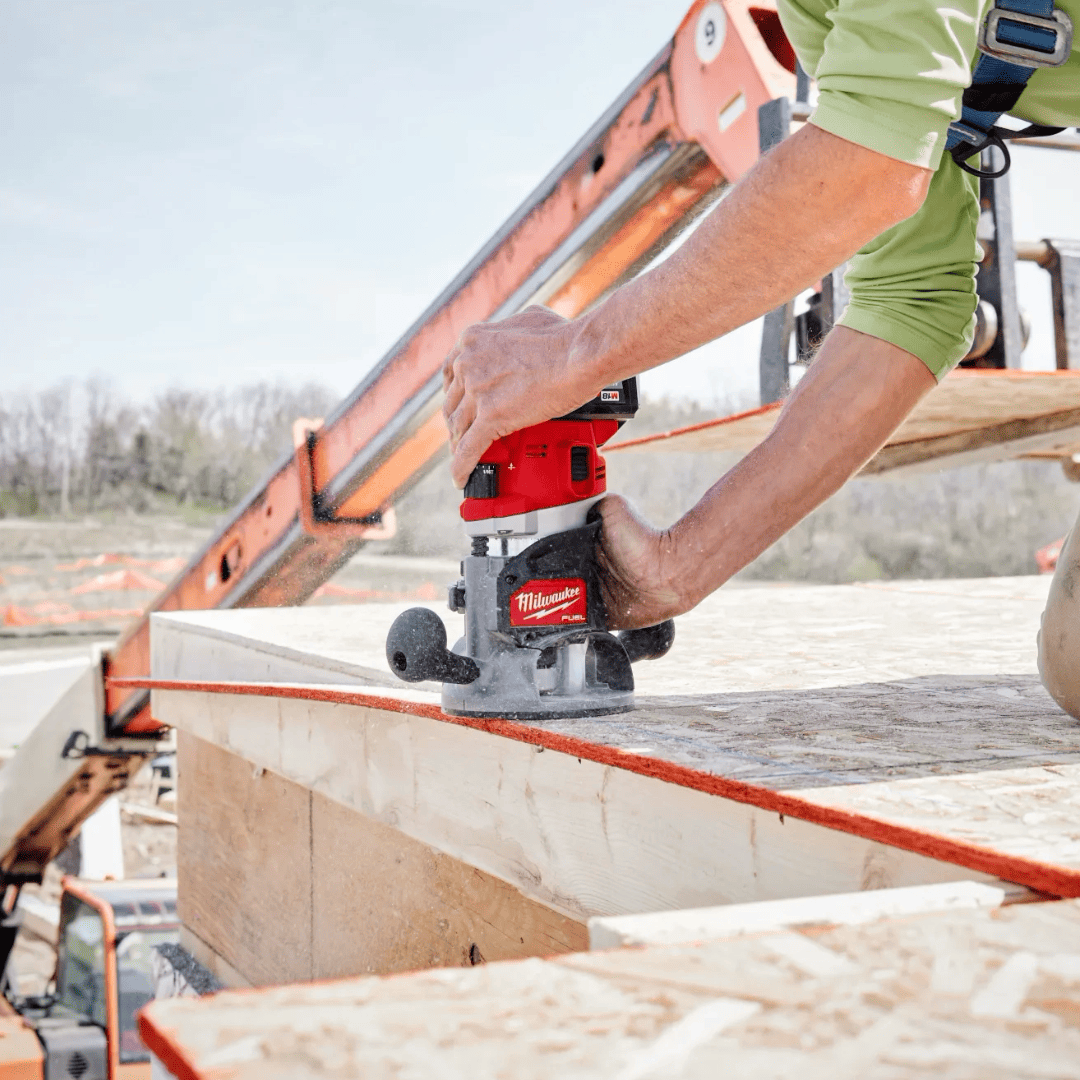 Ruteadora de 1/2” M18 FUEL™ MILWAUKEE 2838-20 – Potencia 2.25HP y Control Profesional