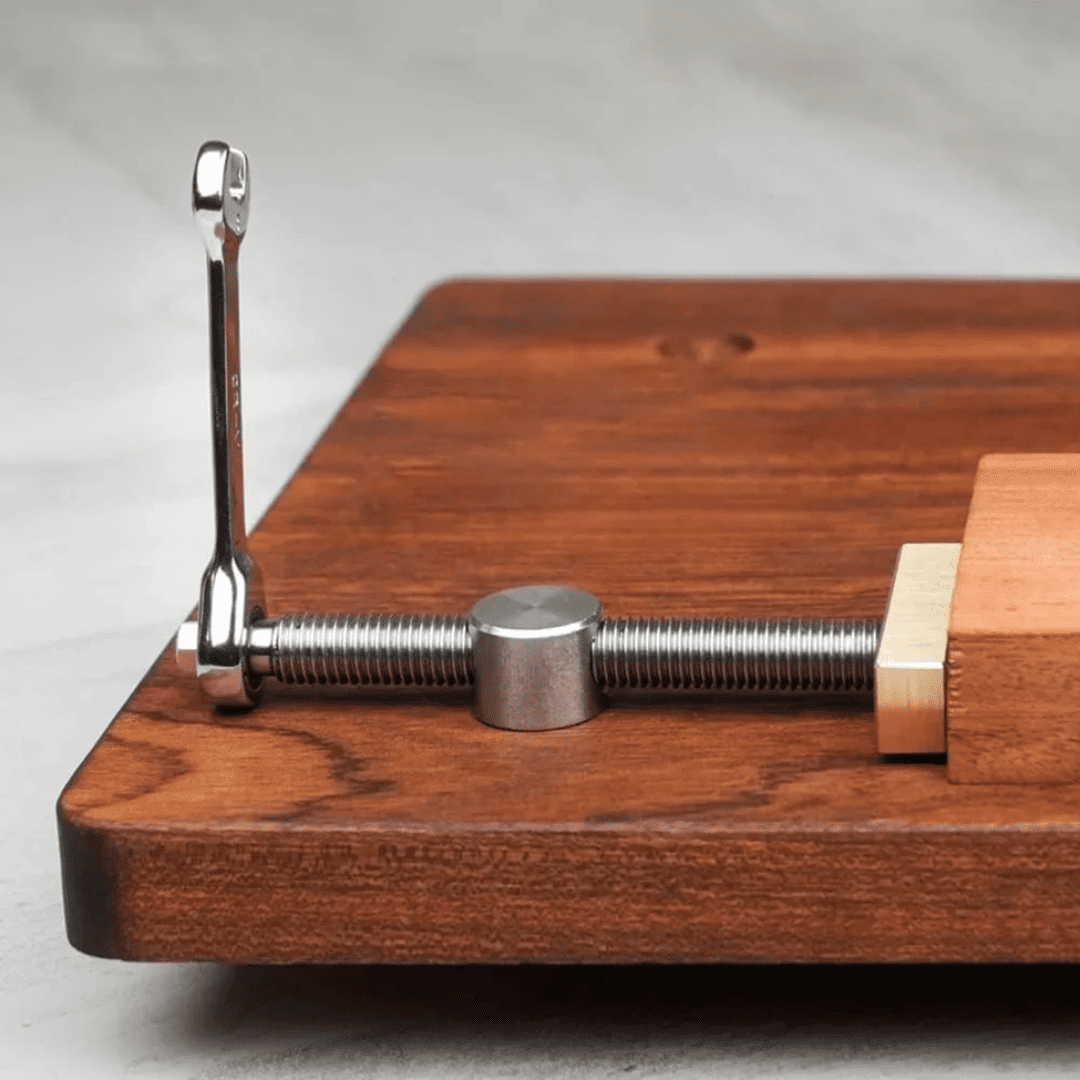 Abrazadera de Mesa Horizontal – Vástago de 19 mm (3/4”) para Fijación Rápida y Estable
