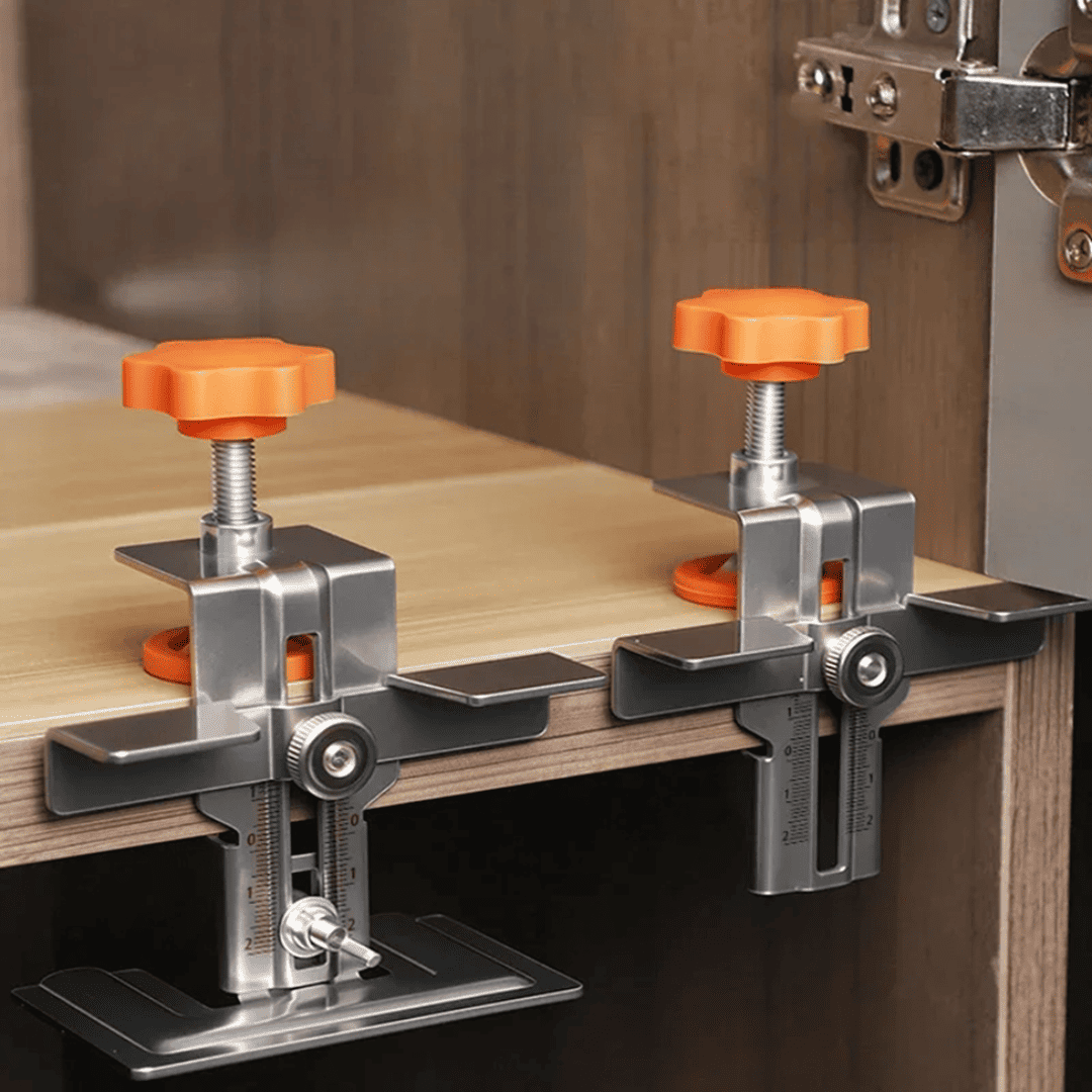 Soporte en Acero PRO Regulable para Puertas – Precisión y Facilidad en la Instalación de Bisagras y Gabinetes