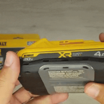 BATERÍA LITIO 4.0AH XR POWERPACK DEWALT DCB2104 - COD:100647